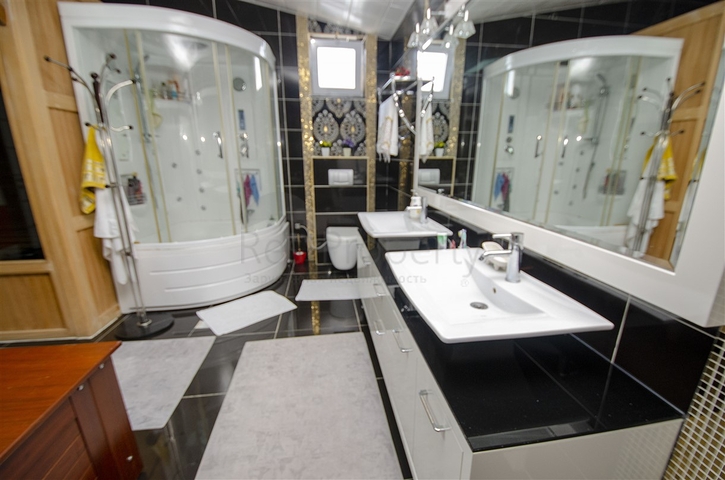 Просторная квартира 4+1 в районе Унжалы Коньяалты Анталья