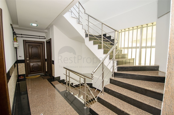 Просторная квартира 4+1 в районе Унжалы Коньяалты Анталья