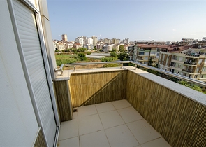 Просторная квартира 4+1 в районе Унжалы Коньяалты Анталья