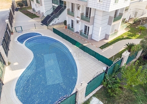 Просторная квартира 4+1 в районе Унжалы Коньяалты Анталья