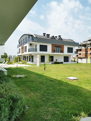 Пентхаус 2+1 с мебелью рядом с песчаными пляжами Лары 