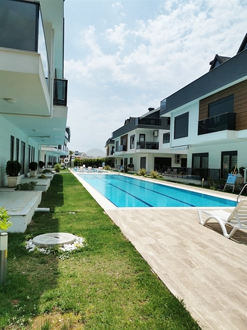 Пентхаус 2+1 с мебелью рядом с песчаными пляжами Лары 