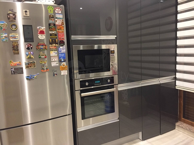 Продается трехкомнатная квартира в новом малоэтажном жилом комплексе