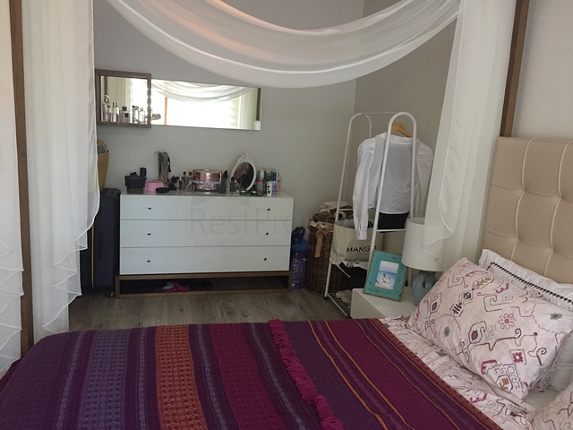 Продается трехкомнатная квартира в новом малоэтажном жилом комплексе