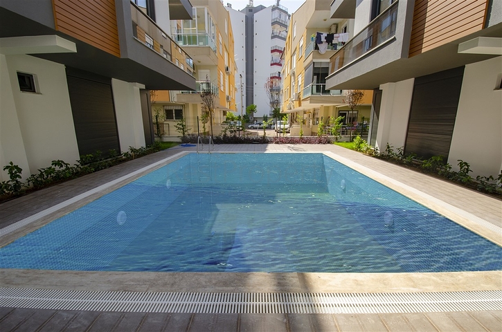 Квартиры 1+1, 2+1, 3+1 в комплексе в районе Гюзельоба Лара 