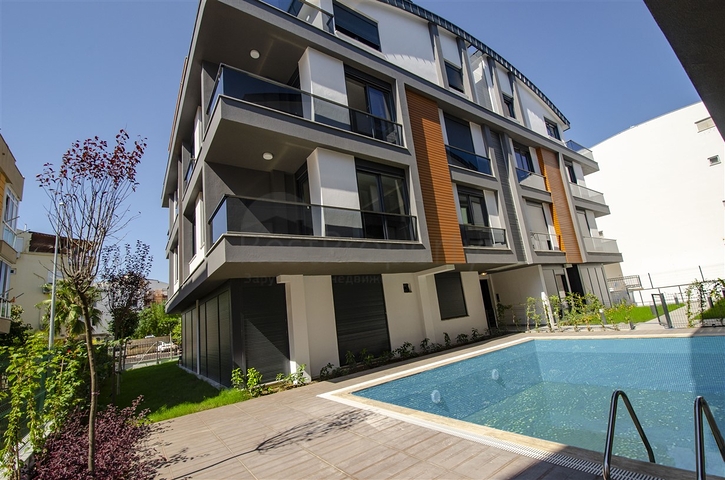 Квартиры 1+1, 2+1, 3+1 в комплексе в районе Гюзельоба Лара 