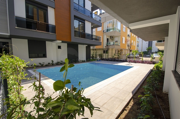 Квартиры 1+1, 2+1, 3+1 в комплексе в районе Гюзельоба Лара 