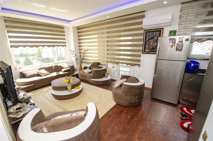 Квартира 2+1 в Чалаяне Ларе в комплексе с олимпийским бассейном