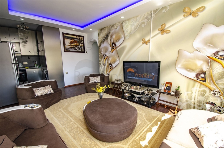 Квартира 2+1 в Чалаяне Ларе в комплексе с олимпийским бассейном