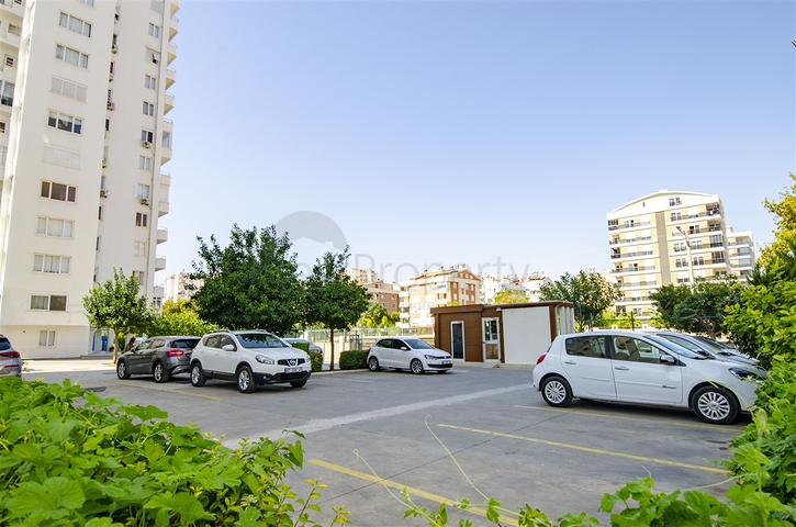 Квартира 2+1 в Чалаяне Ларе в комплексе с олимпийским бассейном