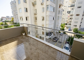 Квартира 2+1 в Чалаяне Ларе в комплексе с олимпийским бассейном