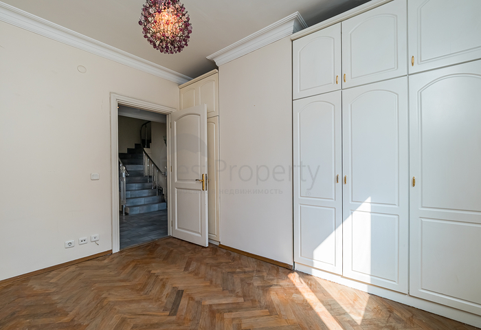 Дуплекс с идеальным расположением в европейском районе Ешилькёй