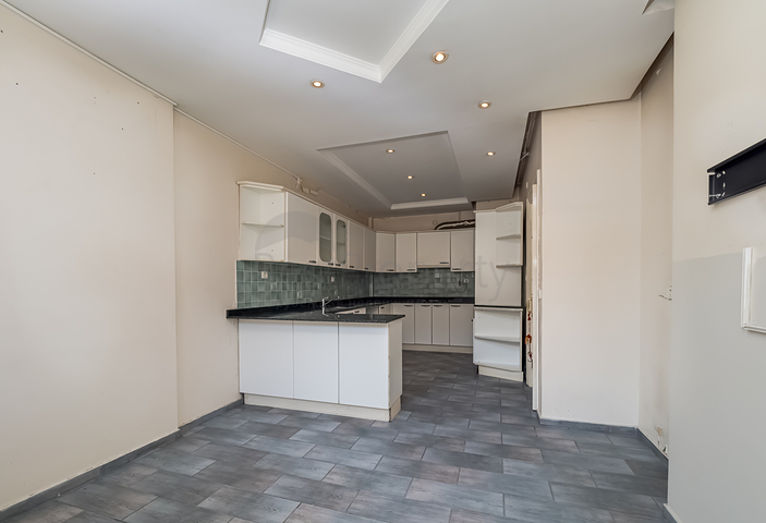 Дуплекс с идеальным расположением в европейском районе Ешилькёй