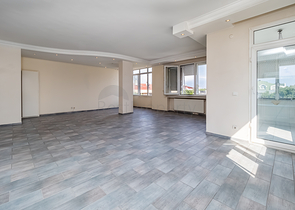 Дуплекс с идеальным расположением в европейском районе Ешилькёй