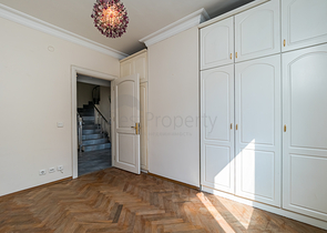 Дуплекс с идеальным расположением в европейском районе Ешилькёй