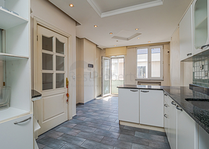 Дуплекс с идеальным расположением в европейском районе Ешилькёй