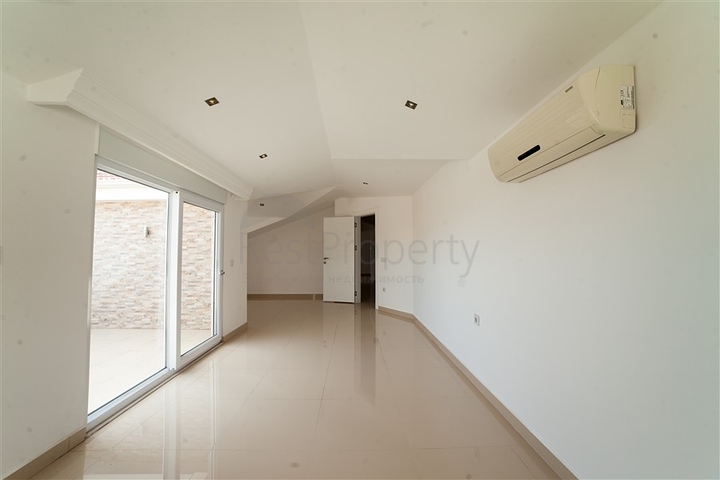 Пентхаус 3+1 рядом с знаменитым пляжем Клеопатра