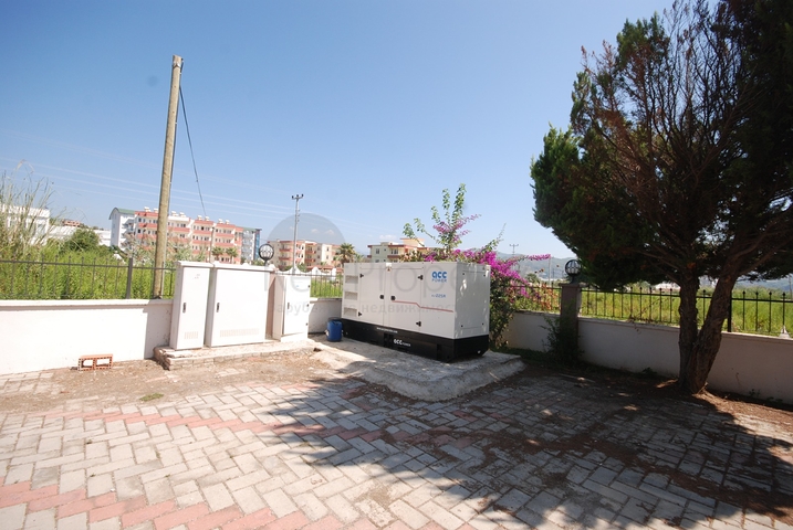 Трехкомнатные апартаменты в новом районе Демирташ