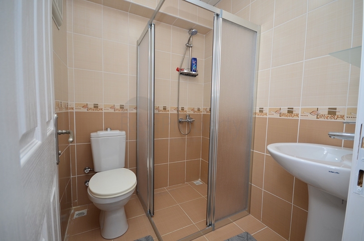 Трехкомнатные апартаменты в новом районе Демирташ