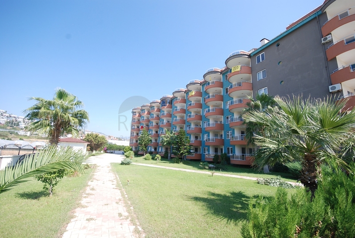 Трехкомнатные апартаменты в новом районе Демирташ