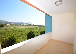 Трехкомнатные апартаменты в новом районе Демирташ