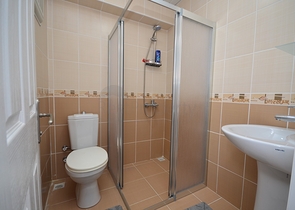 Трехкомнатные апартаменты в новом районе Демирташ