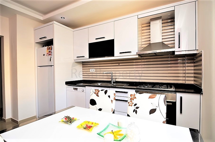 Меблированная квартира 1+1 в Джикджилли