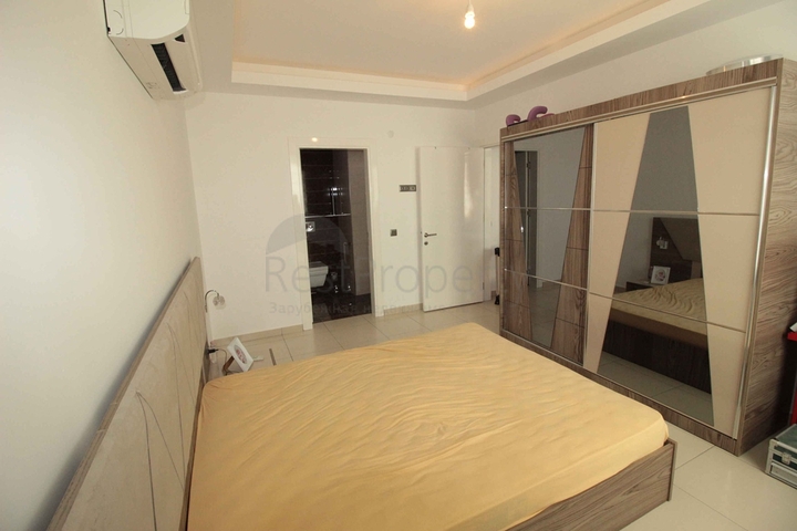 Трехкомнатная квартира с видом на море