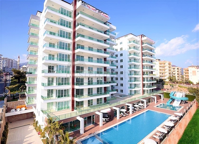 Трехкомнатная квартира с видом на море