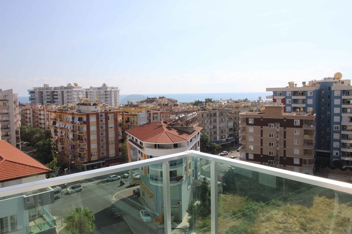 Трехкомнатная квартира с видом на море