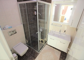 Трехкомнатная квартира с видом на море