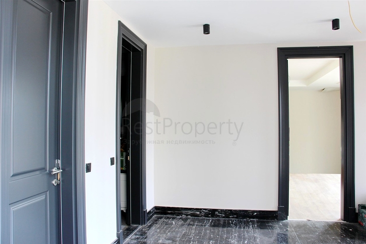 Люкс вилла 9+1 с садом в районе Дошемеальты Анталья