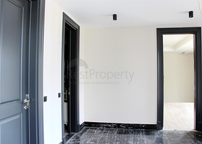 Люкс вилла 9+1 с садом в районе Дошемеальты Анталья