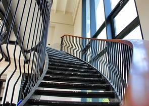 Люкс вилла 9+1 с садом в районе Дошемеальты Анталья