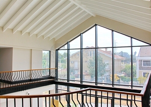 Люкс вилла 9+1 с садом в районе Дошемеальты Анталья