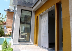 Люкс вилла 9+1 с садом в районе Дошемеальты Анталья