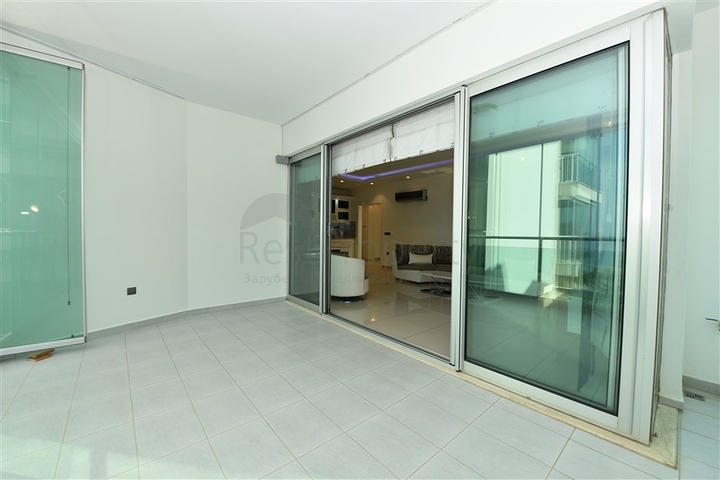 Ваш кусочек рая на первой береговой линии с видом на море