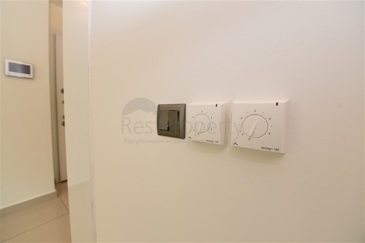 Ваш кусочек рая на первой береговой линии с видом на море