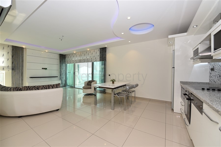 Ваш кусочек рая на первой береговой линии с видом на море