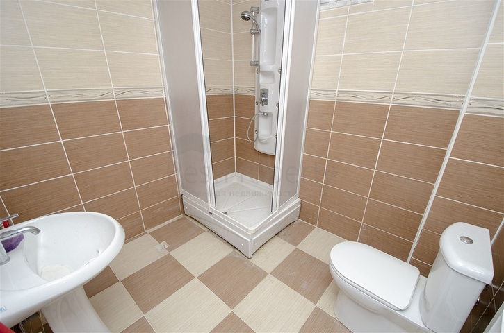 Отдельностоящая вилла 3+1 с мебелью в Гейнюке Кемере 