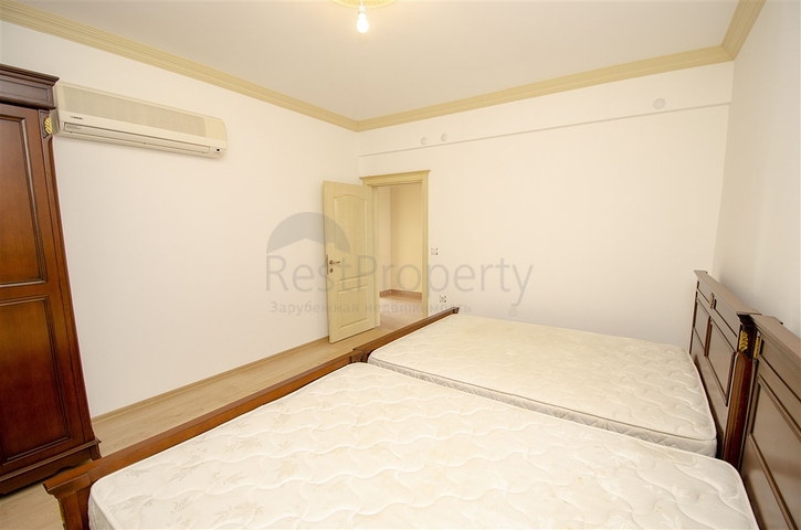 Отдельностоящая вилла 3+1 с мебелью в Гейнюке Кемере 