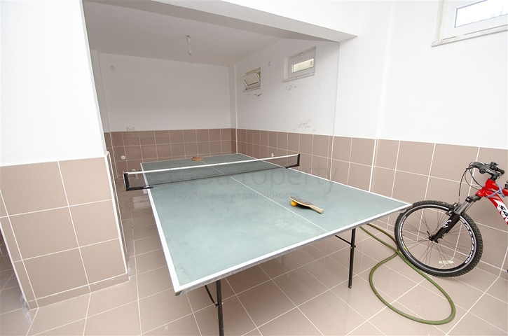 Отдельностоящая вилла 3+1 с мебелью в Гейнюке Кемере 