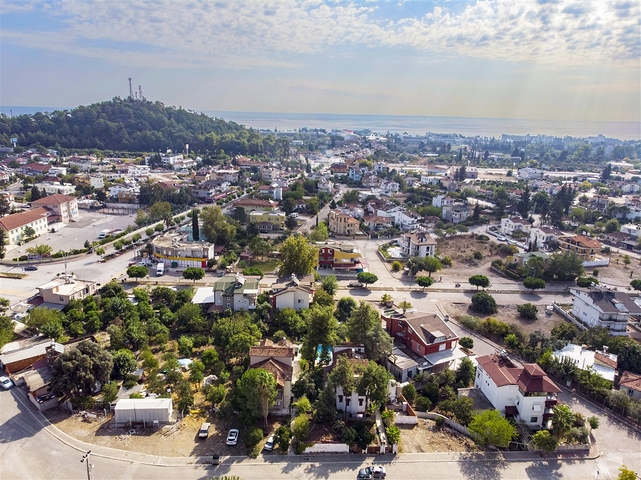 Отдельностоящая вилла 3+1 с мебелью в Гейнюке Кемере 