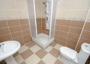 Отдельностоящая вилла 3+1 с мебелью в Гейнюке Кемере 