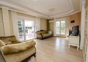 Отдельностоящая вилла 3+1 с мебелью в Гейнюке Кемере 