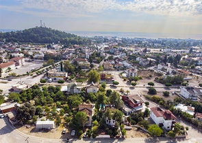 Отдельностоящая вилла 3+1 с мебелью в Гейнюке Кемере 