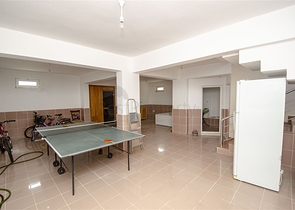 Отдельностоящая вилла 3+1 с мебелью в Гейнюке Кемере 