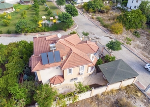 Отдельностоящая вилла 3+1 с мебелью в Гейнюке Кемере 