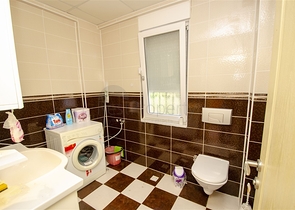 Отдельностоящая вилла 3+1 с мебелью в Гейнюке Кемере 