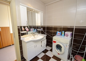 Отдельностоящая вилла 3+1 с мебелью в Гейнюке Кемере 